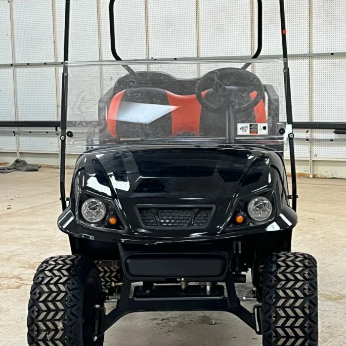EMT-21238-001-2011-e-z-go-txt.webp 2011 E-Z-GO TXT two-passenger golf cart