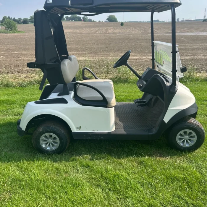 2025 E-Z-GO Freedom RXV 2+2 EX1 golf cart in Ivory