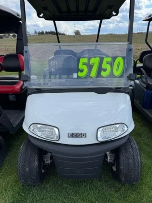 2023 E-Z-GO RXV Gas golf cart in Bright White, stock 5742601