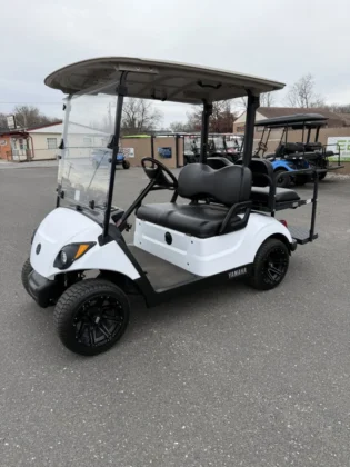 2017 Yamaha Drive2 48V custom electric golf cart in Glacier White with Black seating and wheels