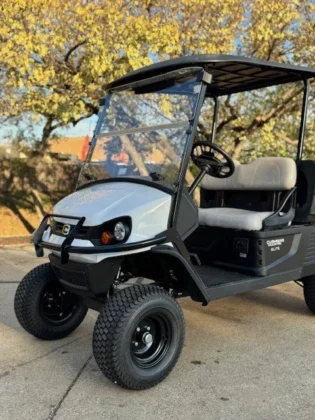 2025 Cushman Hauler White 105Ah lithium utility vehicle serial 3651304