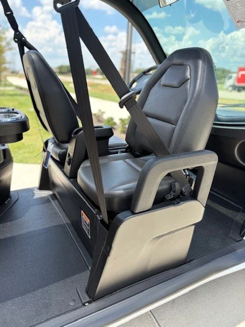 EMT-23719-016-pass-seat.webp EMT-23719-016-pass-seat.webp