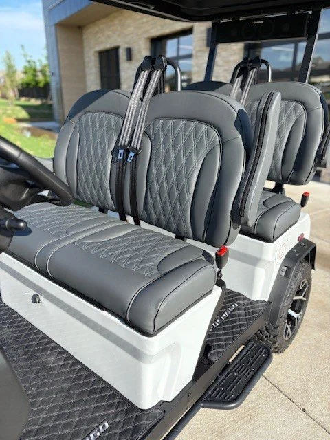 EMT-24116-003-seat-18.webp EMT-24116-003-seat-18.webp