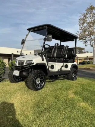 2025 Evolution D5 Maverick 4 Plus Pearl White lifted lithium golf cart with Black seats stock EMT-24914