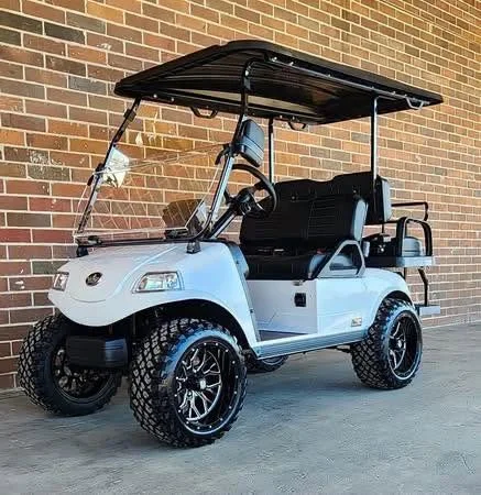 EMT-8969-001-2025-EVolution-Classic-4-Plus-For-Sale-3.webp 2025 Evolution Classic 4 Plus four-passenger lithium golf cart SKU EMT-8969