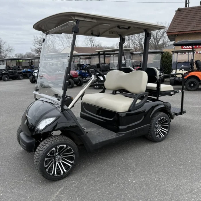 2015 Yamaha Drive Black Metallic EFI gas golf cart