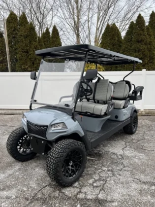2024 Honor LSV G1 Gloss Grey 4+2 with 6-inch lift