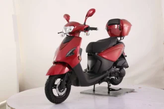Vitacci Vogue 150cc Scooter, 4-Stroke, Single Cylinder, Air-Cooled, 10” Aluminum Rims