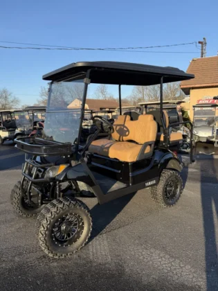 2018 Yamaha Drive2 electric golf cart in Black Metallic with 6-inch lift