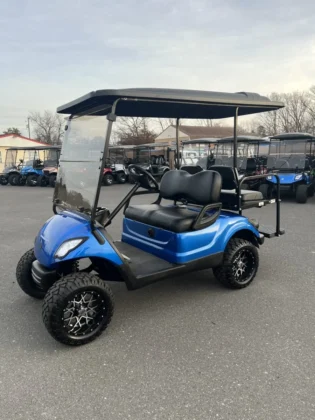 2016 Yamaha Drive lifted electric golf cart in Electric Blue Metallic