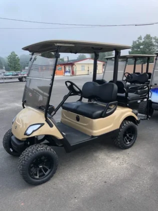 2016 Yamaha Drive lifted electric golf cart in Quicksand