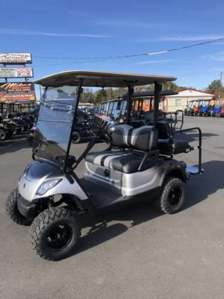 2016 Yamaha Drive lifted electric golf cart with Silver and Black Fade