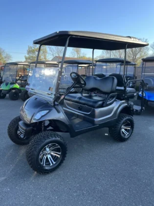 2016 Yamaha Drive electric golf cart with Grey and Black Fade and 6-inch lift