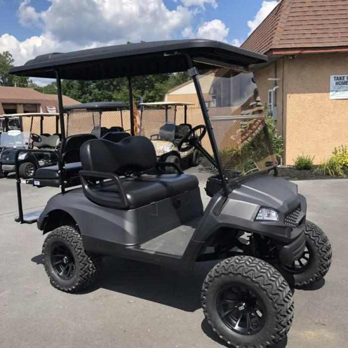YD6HVCMGBLKER-001-IMG_3202-e1573245908787.webp 2016 Yamaha Drive HAVOC Matte Gray electric golf cart with 6-inch lift