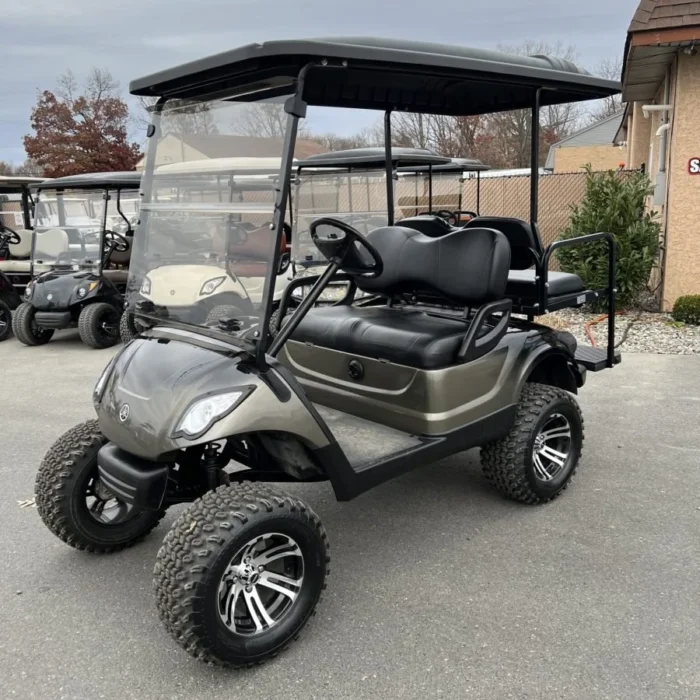 YD6PBFBLKER-001-IMG_9689-scaled-1.webp 2016 Yamaha Drive electric golf cart with Pewter and Black Fade and 6-inch lift