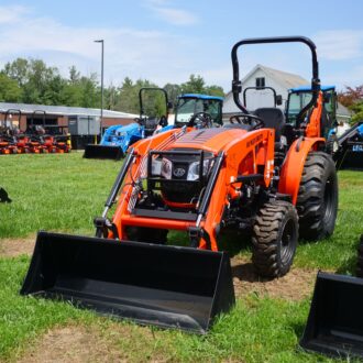 0 Bad Boy Tractors 4035H W/IND TIRES/LOADER/BACKHOE Tractor